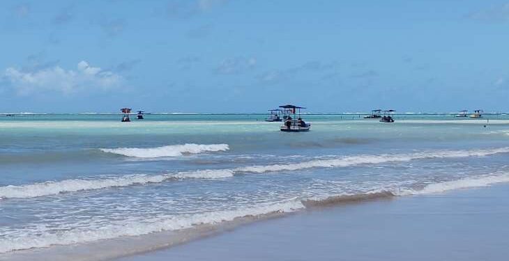 Praias de Patacho e São Miguel dos Milagres apresentam trechos impróprios para banho em Alagoas